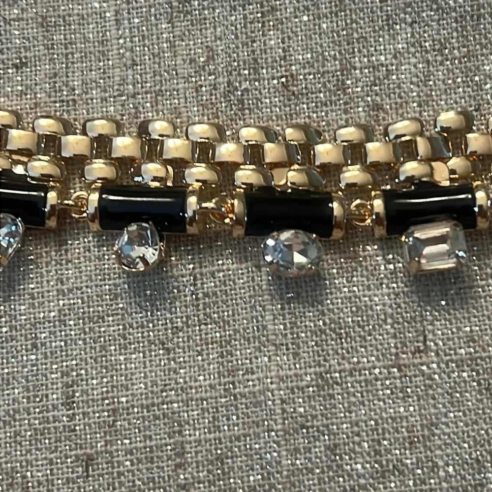 Gemma Layne’s golden chain w black and stones - Picture 5 of 6